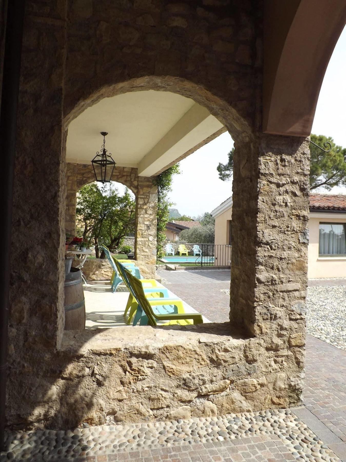 Bed and Breakfast Garni Del Gardoncino Манерба-дель-Гарда Экстерьер фото